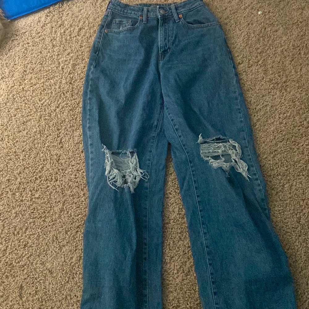 baggy ripped jeans